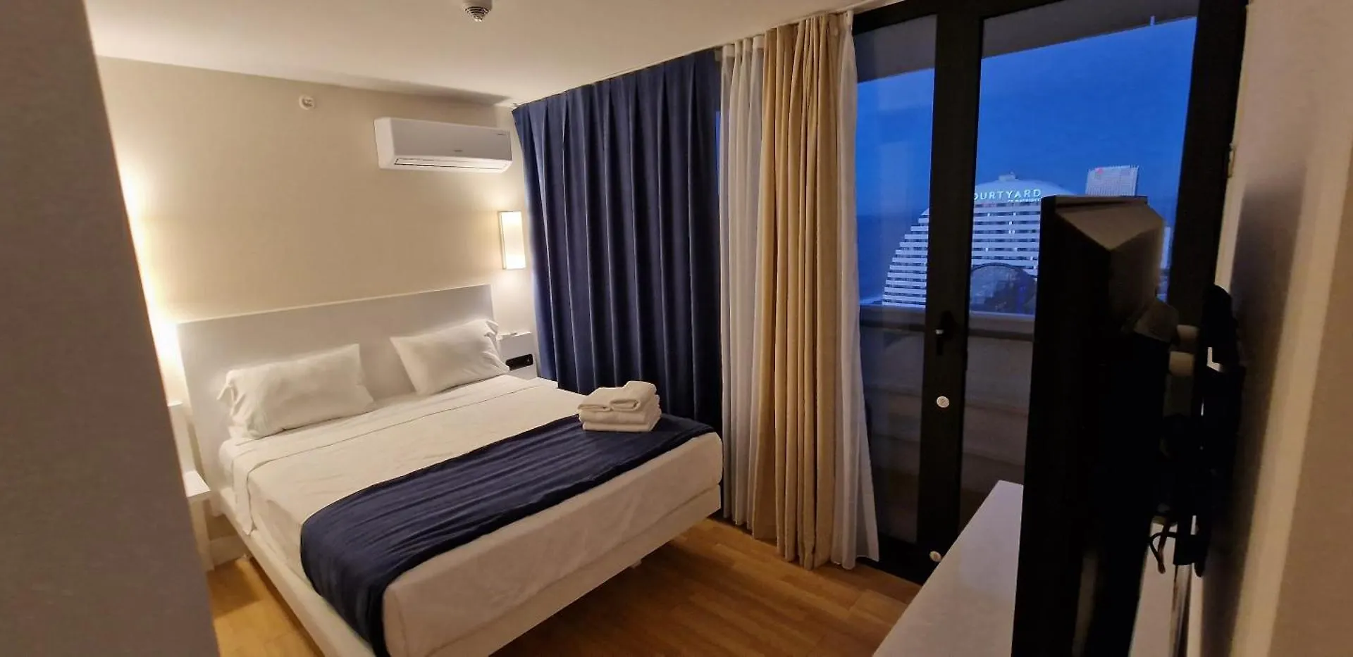 Dreamland Hotel - Orbi City Batumi