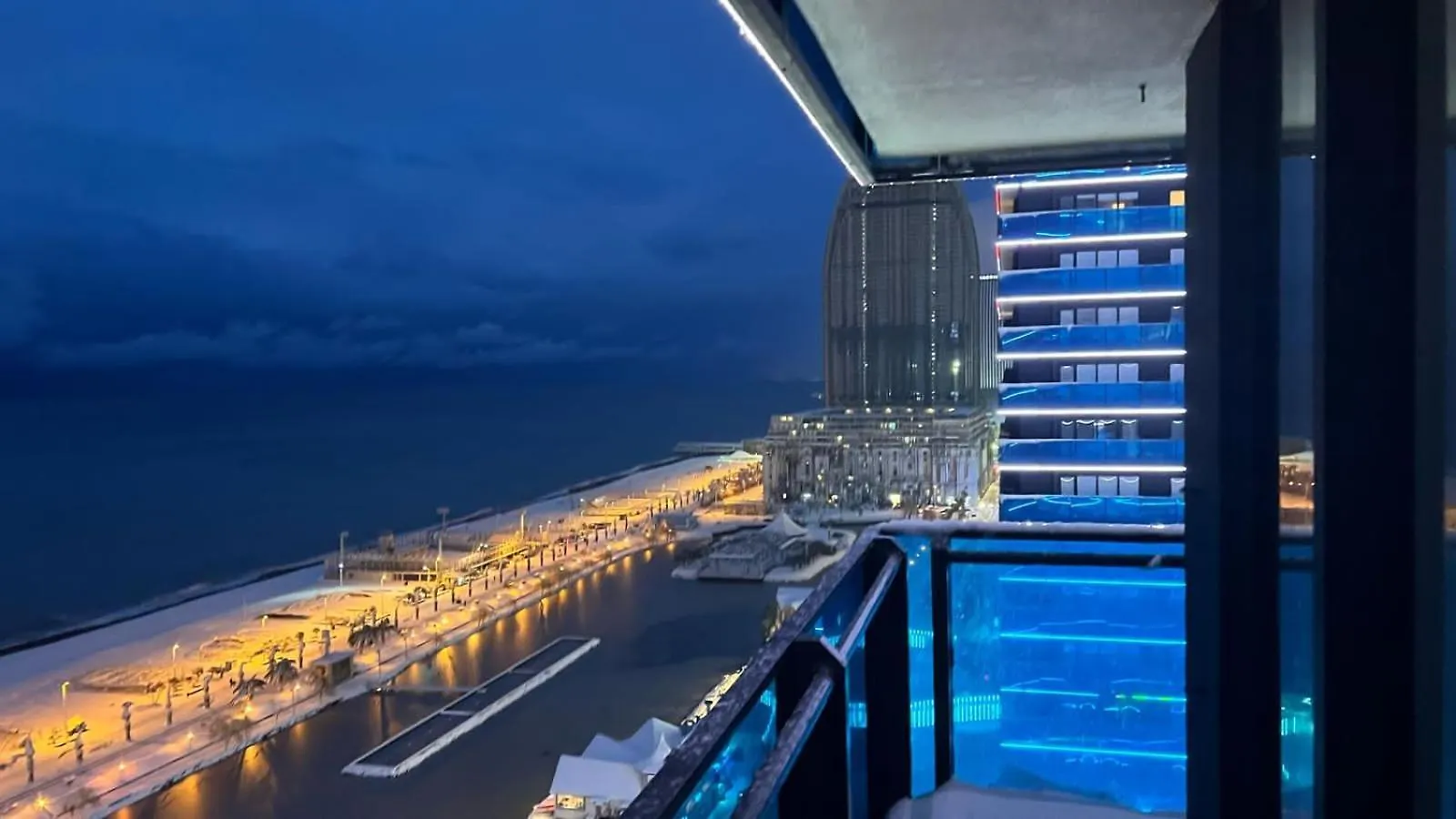 Dreamland Hotel - Orbi City Batumi 5*,