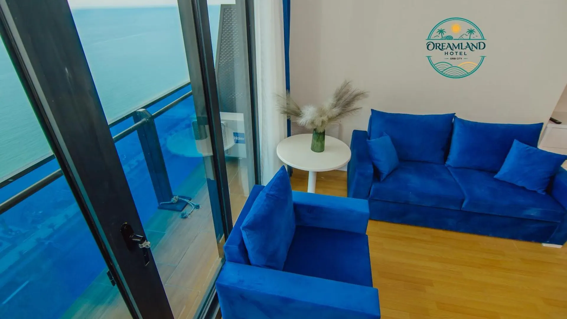 Dreamland Hotel - Orbi City 巴统