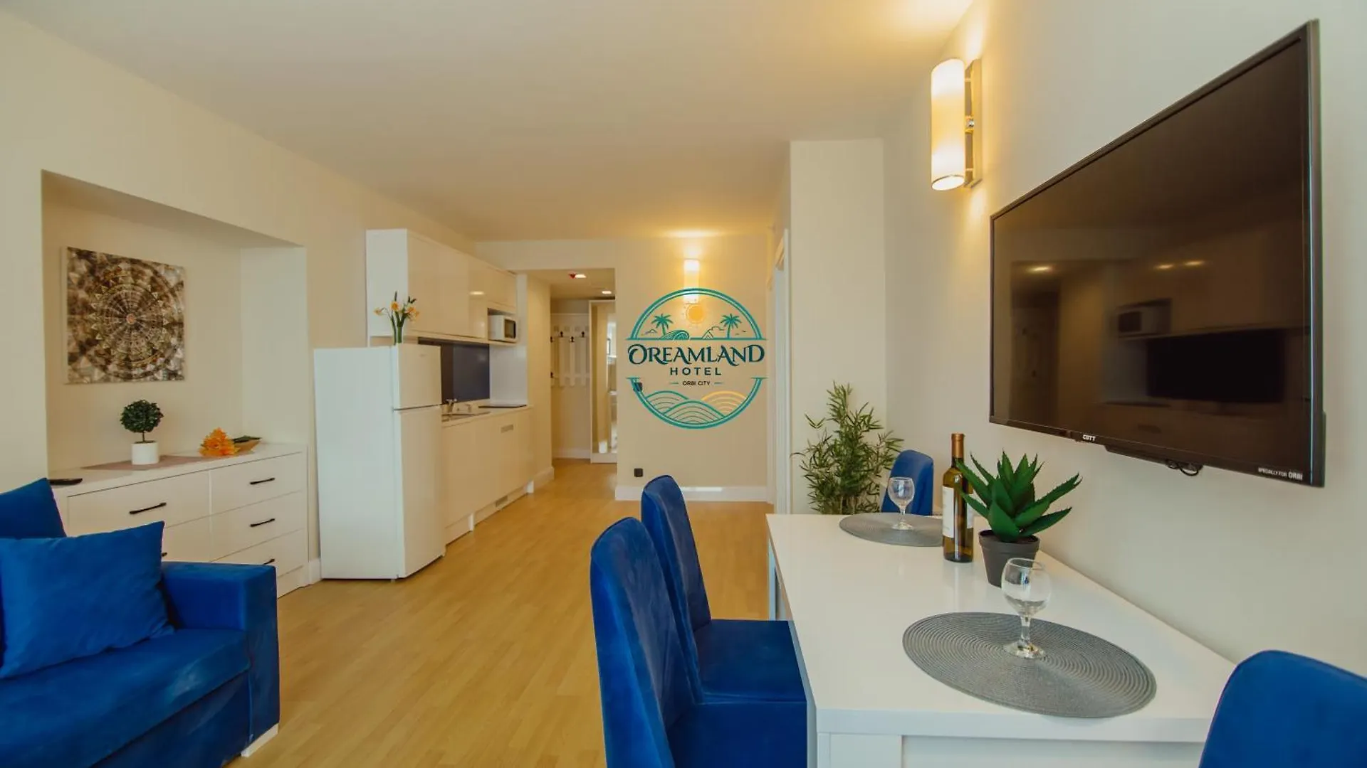 Dreamland Hotel - Orbi City 巴统