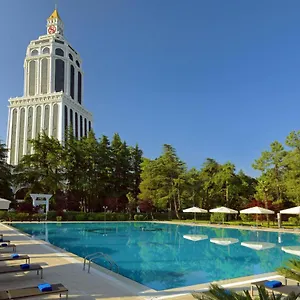 מלון Sheraton, באטומי